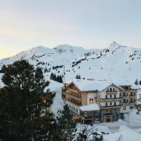 Hotel Alpenland Obertauern Exterior photo
